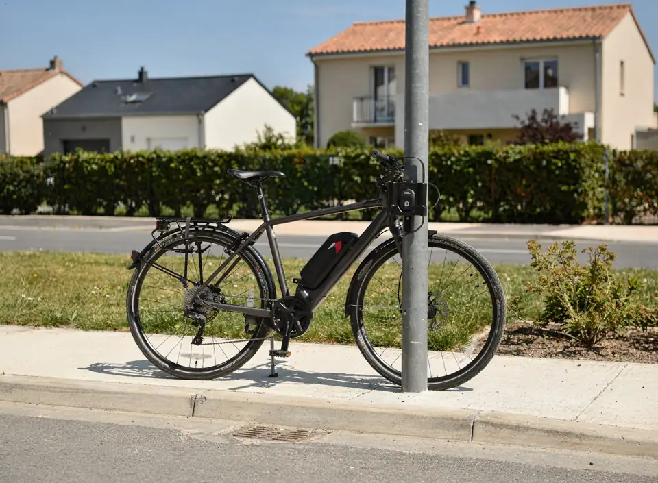 Protéger son vélo électrique à Villefranche-de-Conflent : antivol et stockage